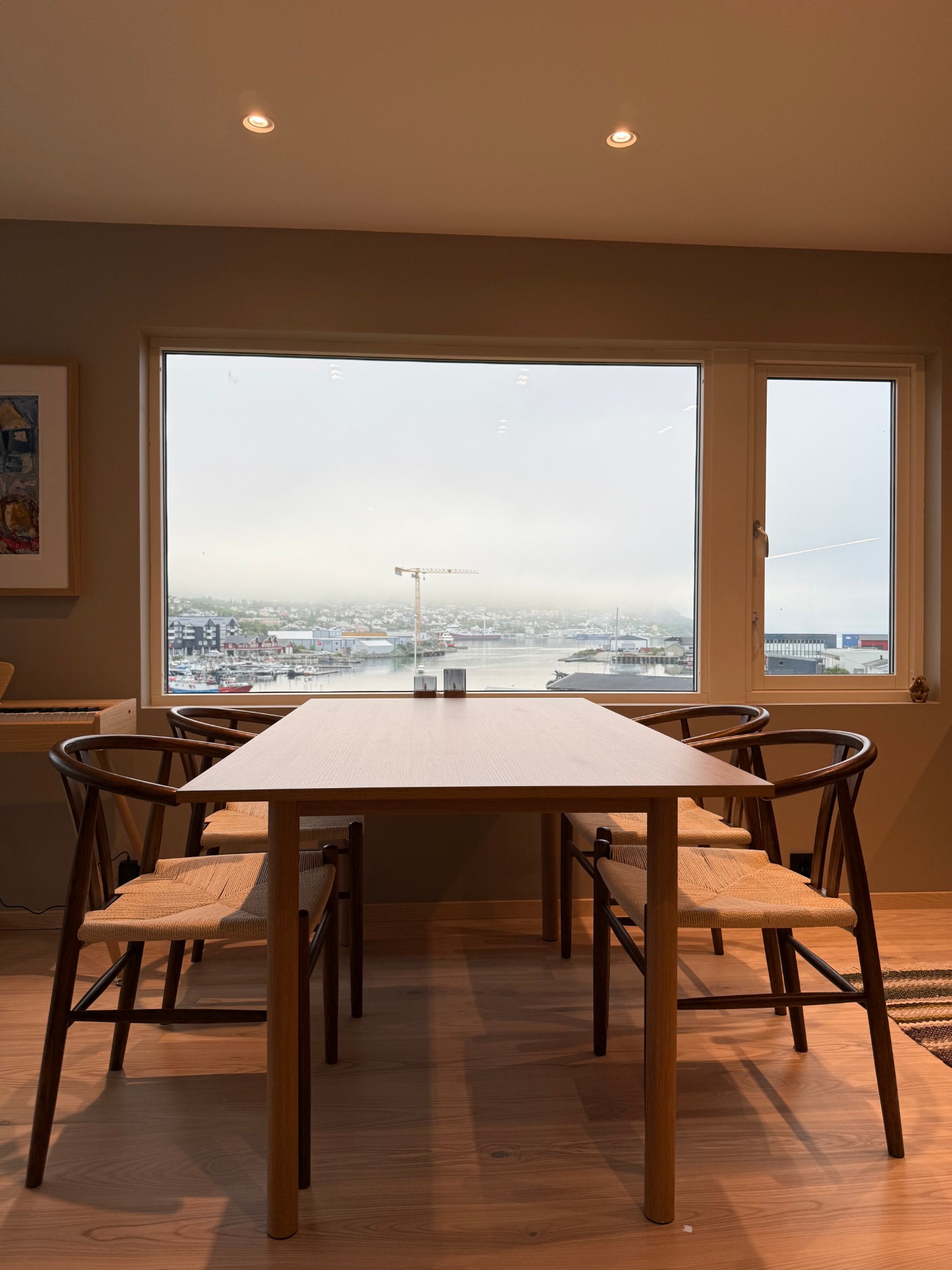 Dining table with view of Skjervøy harbour